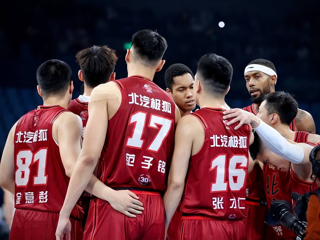 爱游戏中国-CBA常规赛倒计时；上海海港清晨复出首秀；细节引发关注；底气十足；阵容厚度经受考验的简单介绍